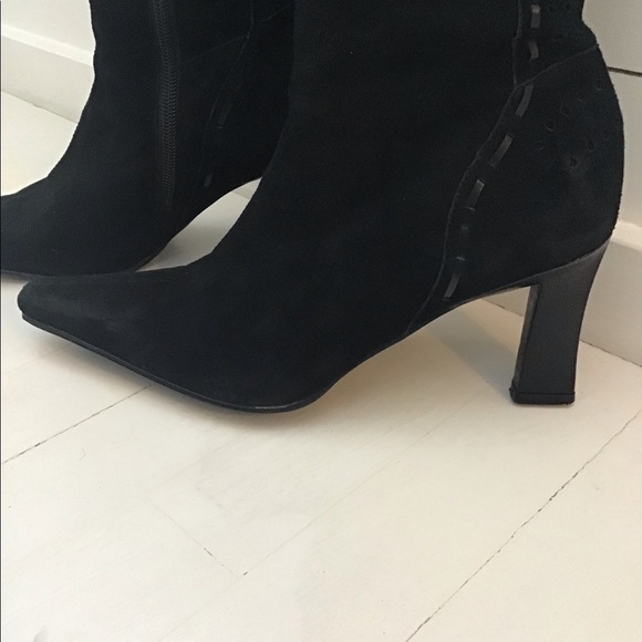 Womens Vintage Suede Laser cut Heeled Dress Boots - Picture 4 of 11